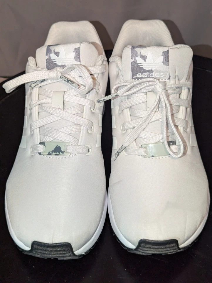 Adidas ZX 22 Boost Zapatos Originales Tenis Gris Dos Crema Blanco GY6698 Jr 5.5 Foto 2 de 4