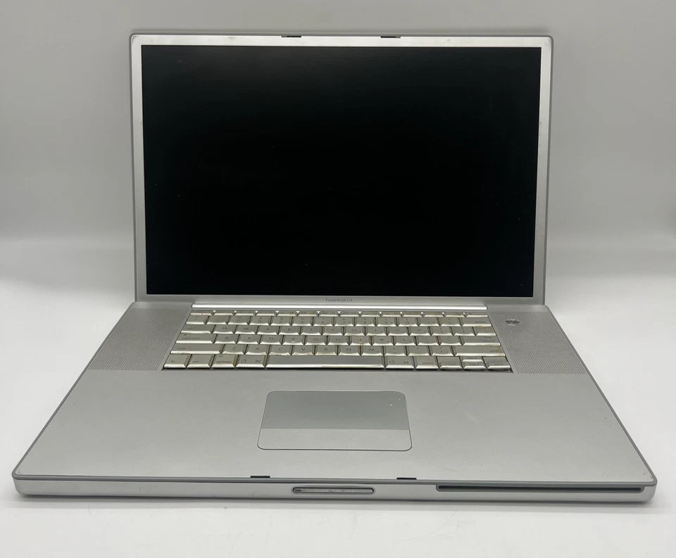 Apple PowerBook G4 17 Inch 1.5GHz A1085, photo 2 of 5