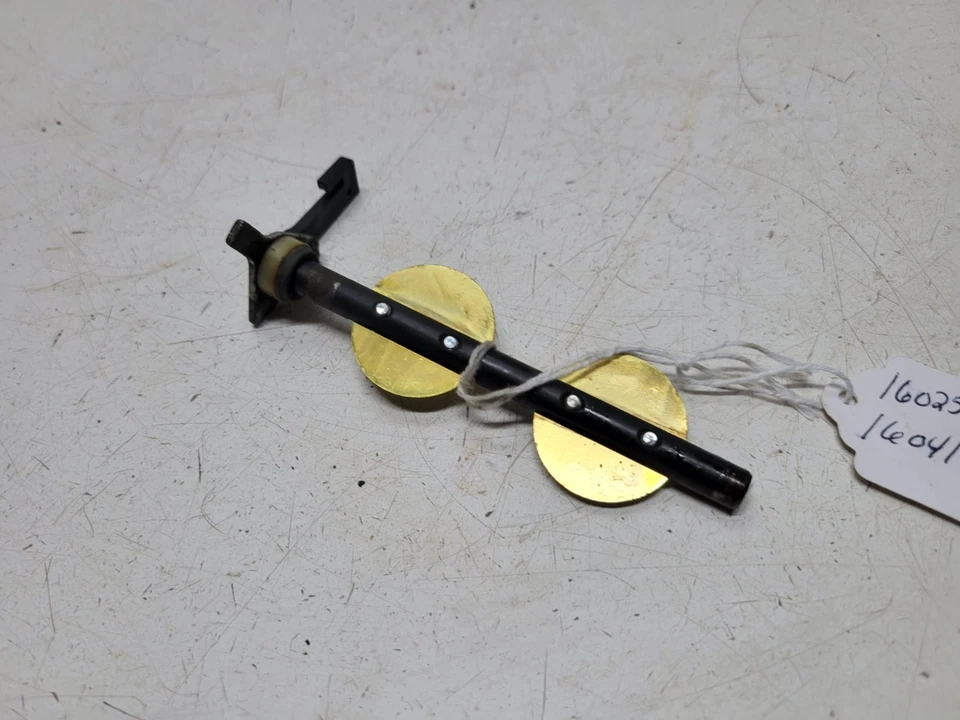 16025-7010 & 16041-0038 KAWASAKI EIXO DO ACELERADOR E PLACA ASM - Imagem 2 de 2