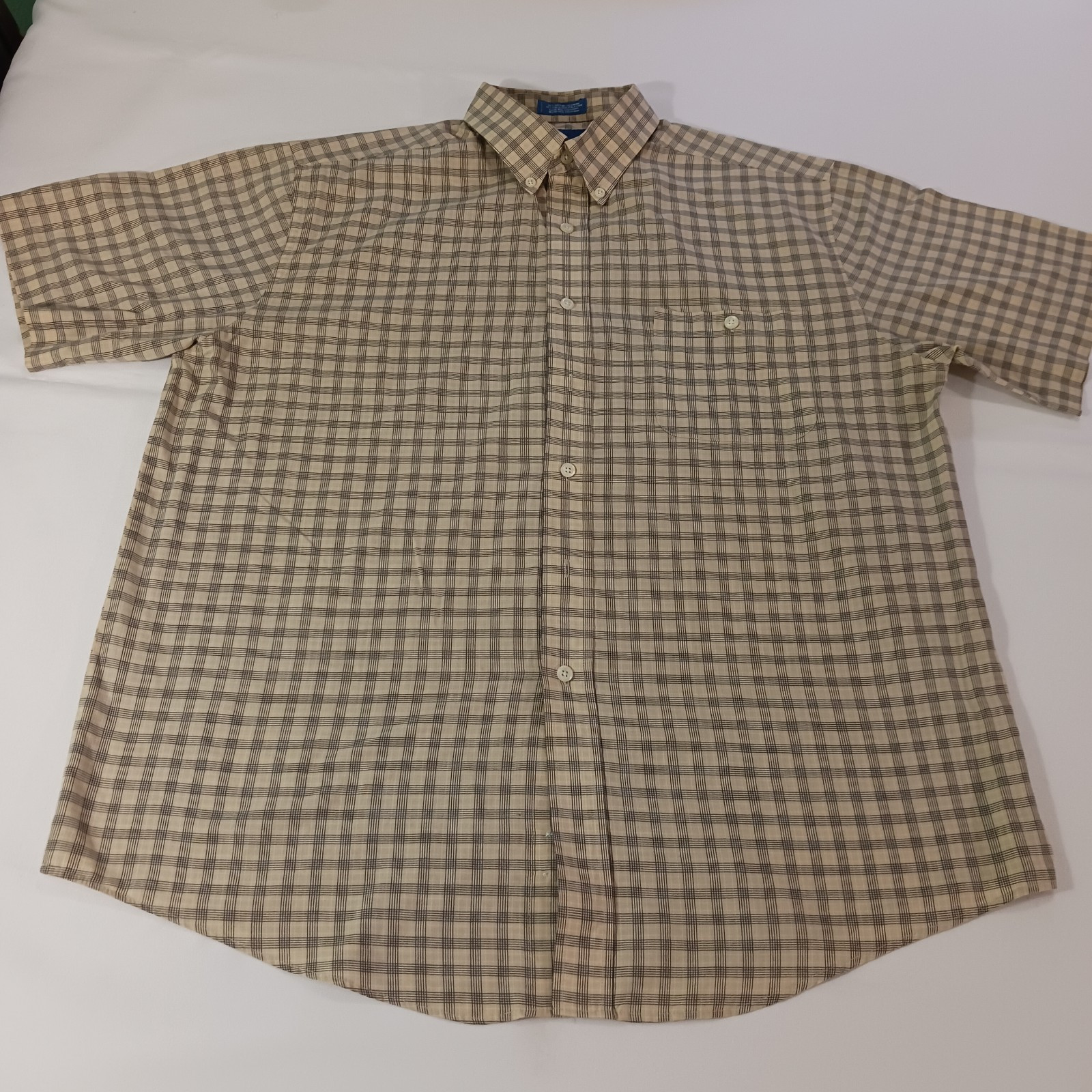 Towncraft Men's L Brown Cotton Blend Plaid Short Sleeve Button Down Wrinkle Free