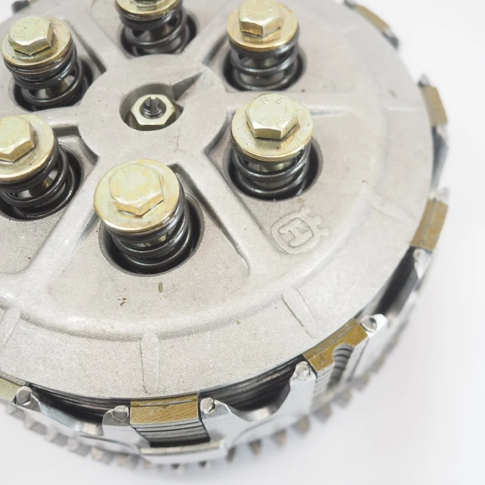 HUSQVARNA SM610R 2000 Genuine Clutch Housing Used - Imagem 2 de 4