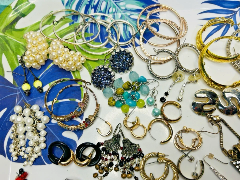 Misc 100+ Earring Pair Lot VTG-NOW Clip, Screw, Post, Hook New - Used Wearable - Image 2 of 4