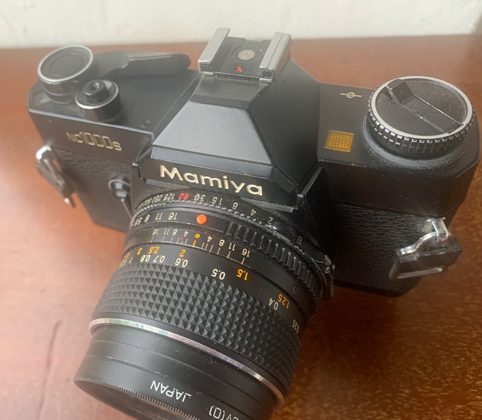 Mamiya NC 1000s Avec Objectif SEKOR 49mm F/1.7 – Pour Pièces Ou Réparation
