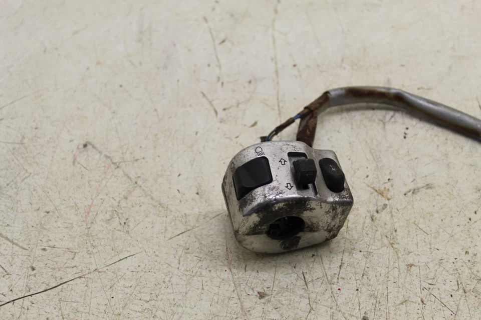 Yamaha V Star 650 2006 OEM clip izquierdo en mango bocina señales interruptor luz Foto 2 de 3