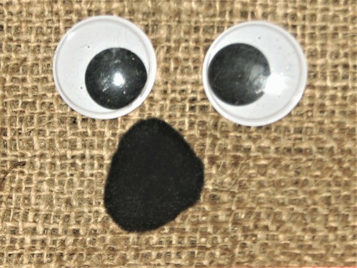 Horizon Group Create! NEW Craft 12 LARGE WIGGLY EYES & 24 BLACK POMS Halloween - Picture 8 of 8