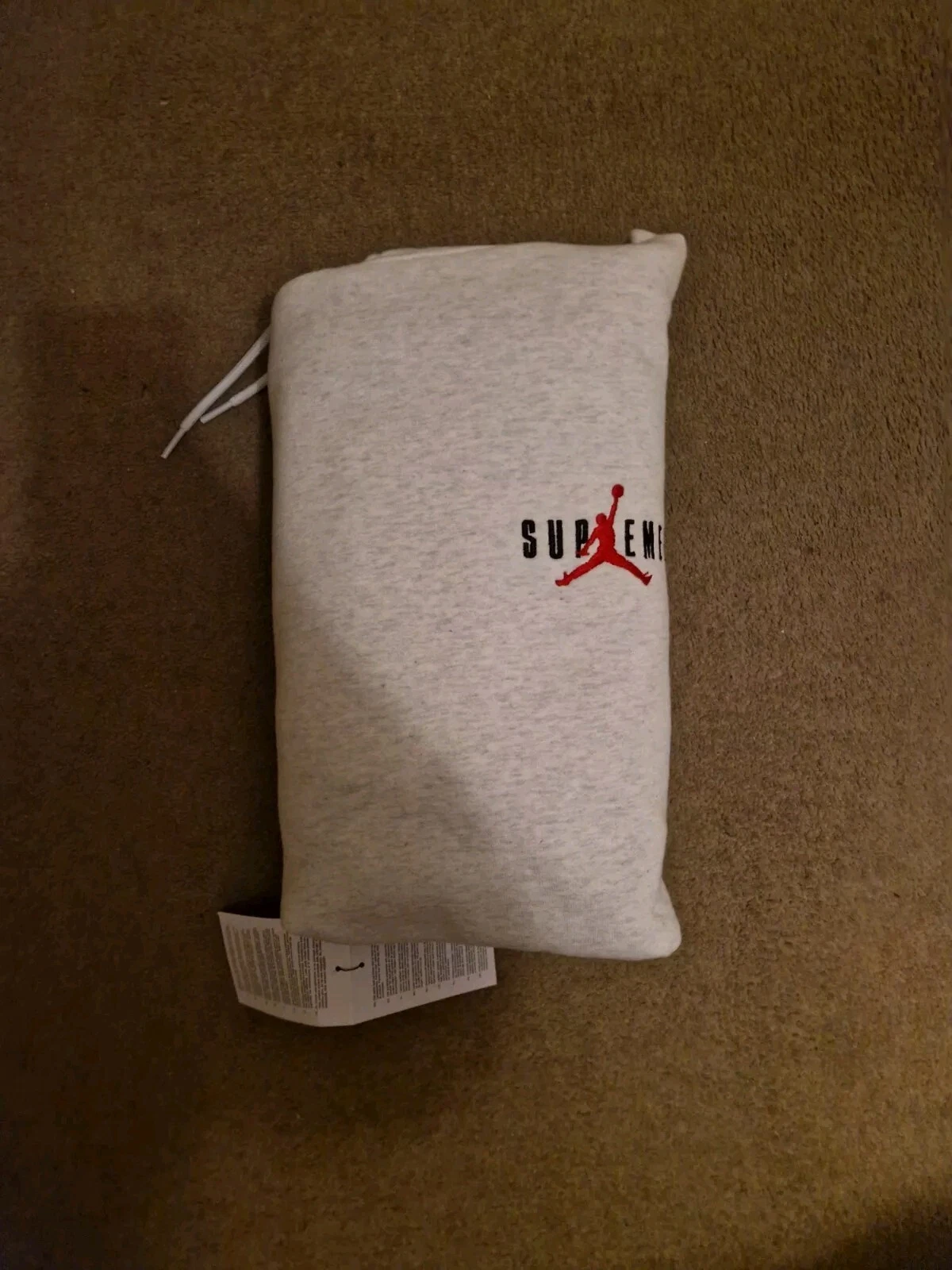 Sweat à capuche Supreme Jordan gris cendre moyen