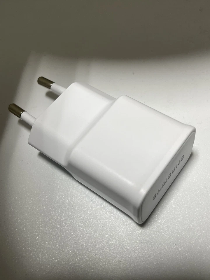 Samsung Original Charger/Adapters  BRAND NEW (European) 175 Pcs 50 Cents Each - Image 2 of 4
