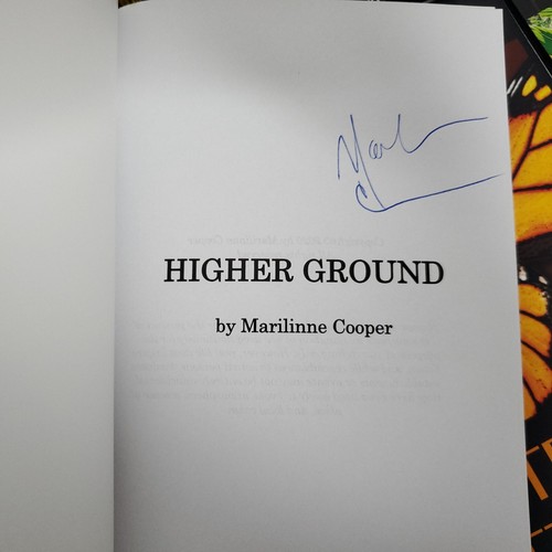 9 Tyler Mackenzie Signed Copper Novels Mystery Vermont New Hampshire Caribbean - Foto 5 di 10