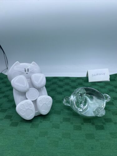 LOT OF 2 OFFICE ITEMS-CAT POP UP POST IT NOTE DISPENSER & GLASS TURTLE PAPERWT - Picture 1 of 7
