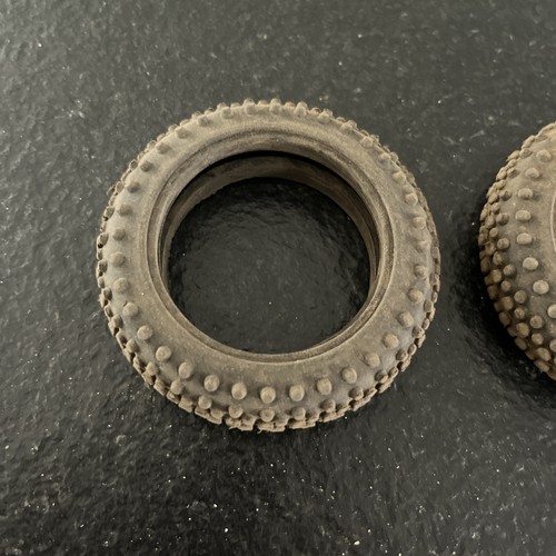 Vintage Team Associated RC10 Front Tire Set With Knobs 1:10 Scale - Picture 3 of 4
