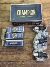 (QTY 3) Vintage 1930's-1950's CHAMPION 7 SPARK PLUGS 18mm 1" Hex Display Box NOS