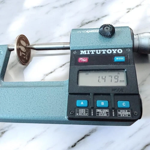 Mitsutoyo 293 Series Digital Micrometer with Box & Manual - Used