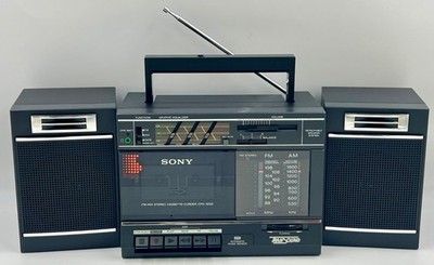 SONY CFS-300 AM/FM/短波ラジオ SONY CFS-300 AM/FM/短波ラジオ Vintage Sony CFS-300 Boom Box