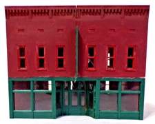 HO Gauge Pre-Built 2 STORY COMMERCIAL BUILDING Model - See below