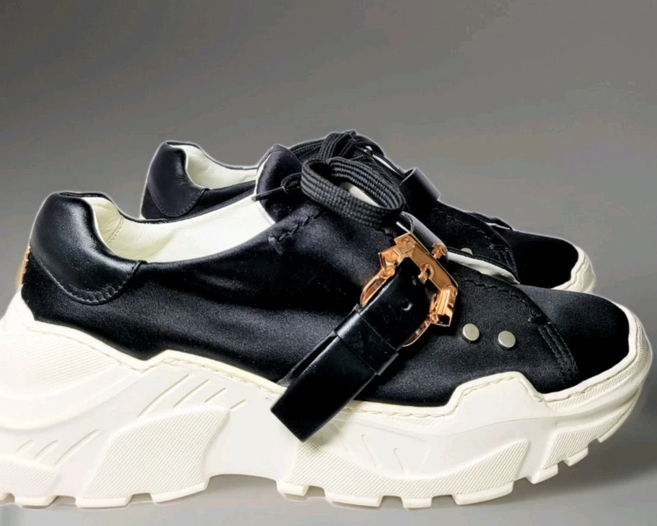 PAULA CADEMARTORI Negro Satinado Oro Rosa Herrajes Suela Gruesa Entrenador Talla 10 Foto 2 de 4