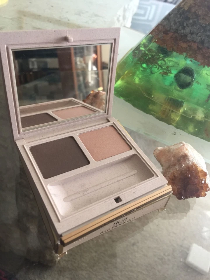 Sombra de ojos Helena Rubinstein Color Fusion Impalpable Duo HR #04 Rich Brown Duo Foto 3 de 4