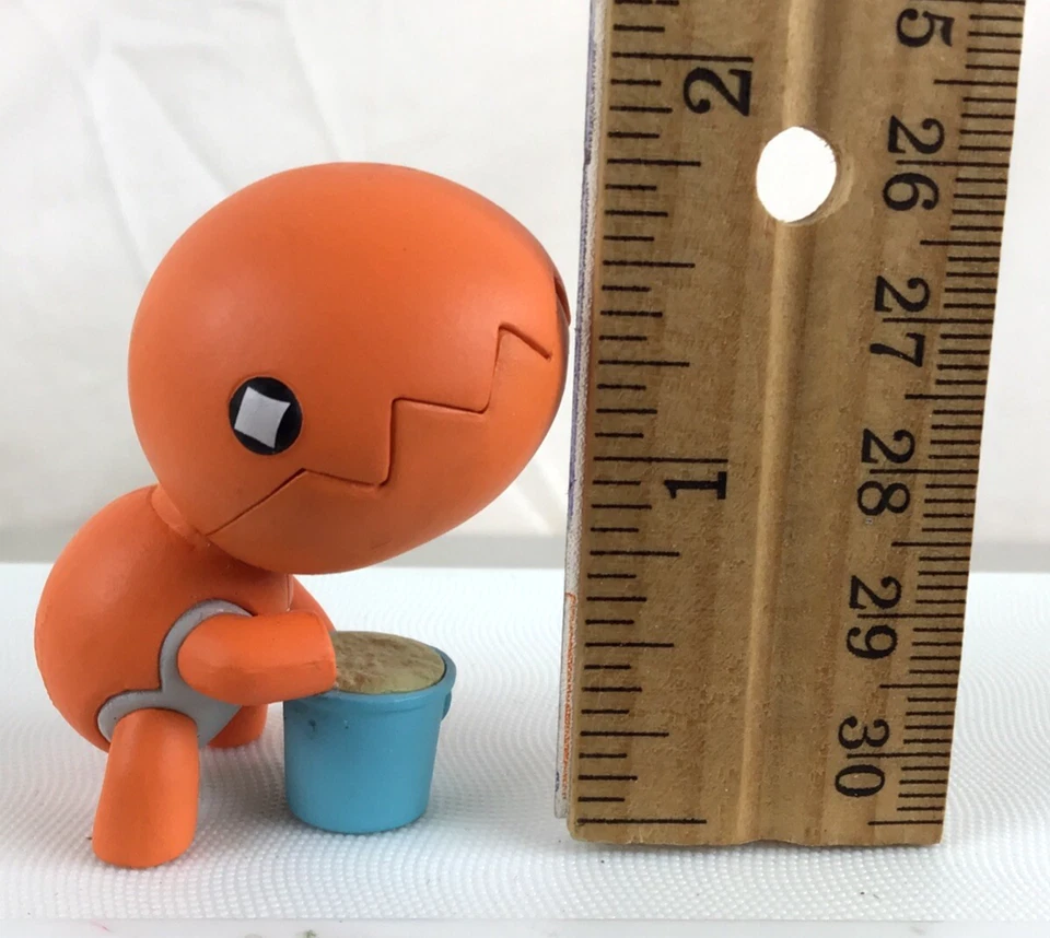 Pokemon Trapinch con Cubo de Arena Figura Nintendo T-Arts Tomy 1.75” Ant Pit Usado en Excelente Condición Foto 2 de 4