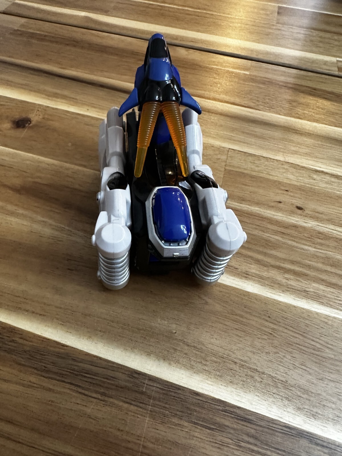 Picture 3 of 8