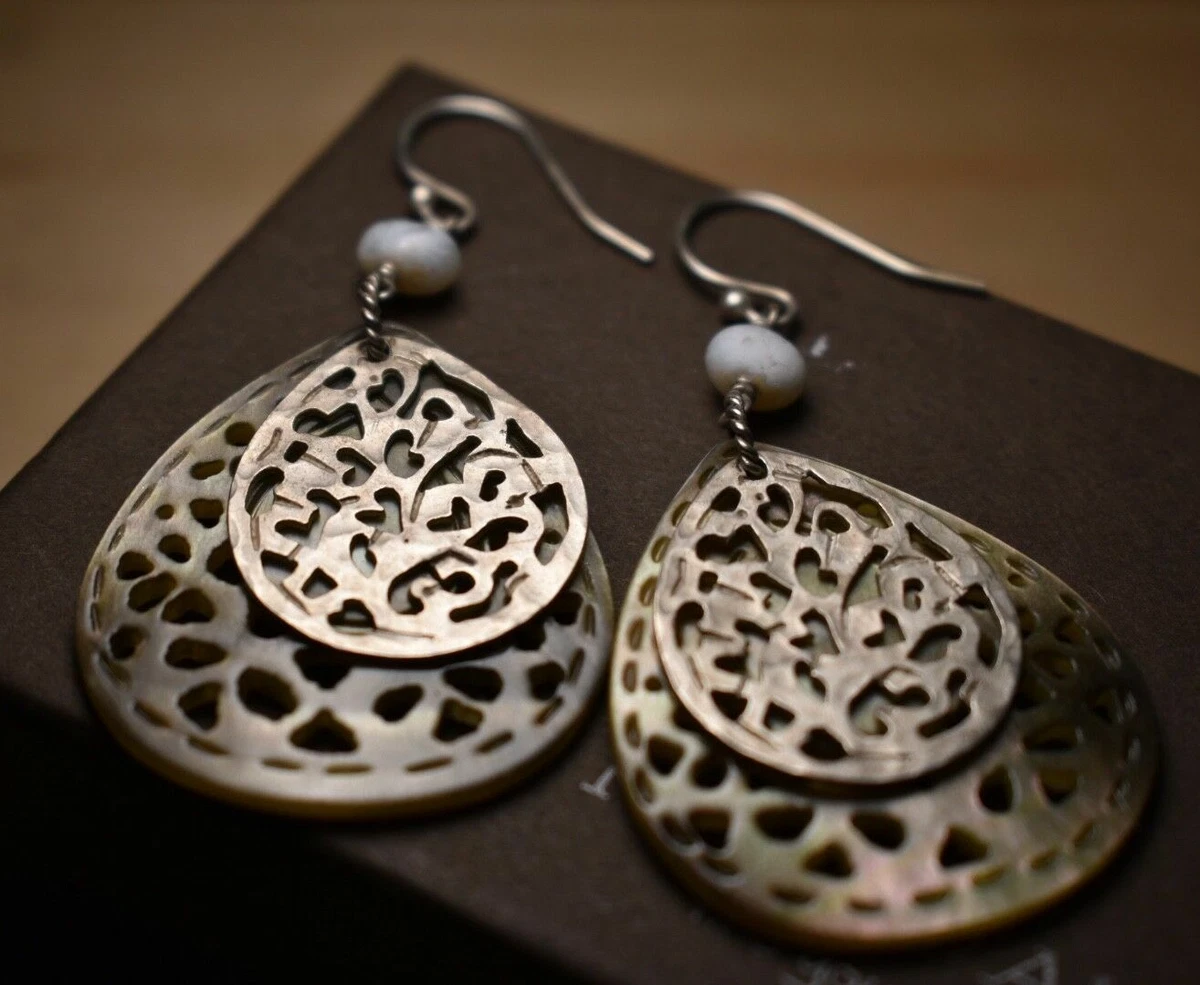 Silpada mother deals of pearl earrings