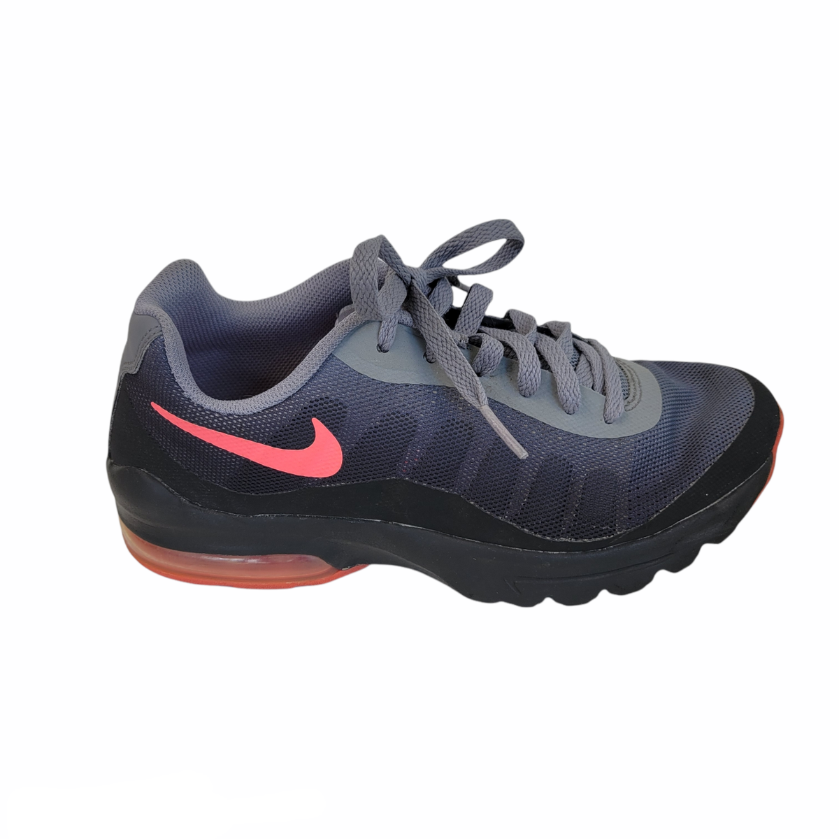 nike invigor red black