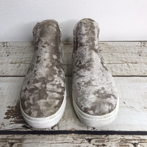 Fabletics Womens Sierra High Top Sneaker Taupe Crushed Velvet Slip On Shoe 6.5 - Picture 2 of 12