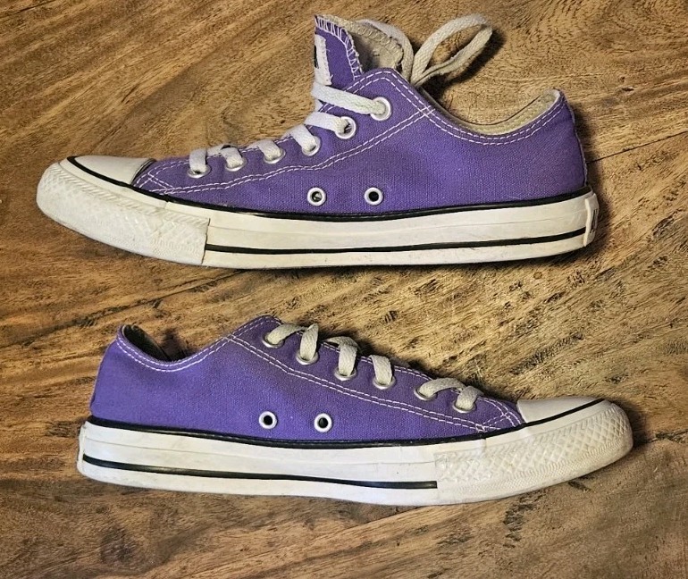 Converse Chuck Taylor All Star Low Top Purple Canvas Sneakers Unisex 6/8 EU39