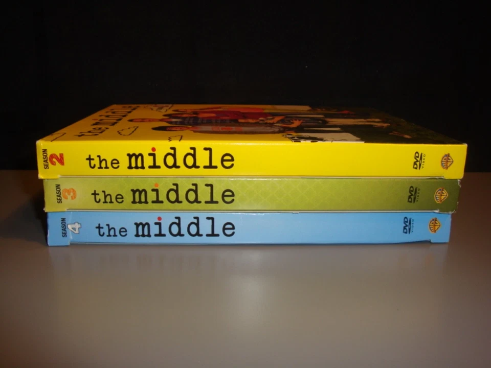 The Middle Season 2 3 & 4 DVD Lot TV Series Satire Sitcom Patricia Heaton Flynn - Image 3 of 4