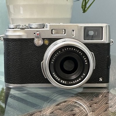 FUJIFILM Fuji X100S Silver 16.3MP Compact Digital Camera- Silver