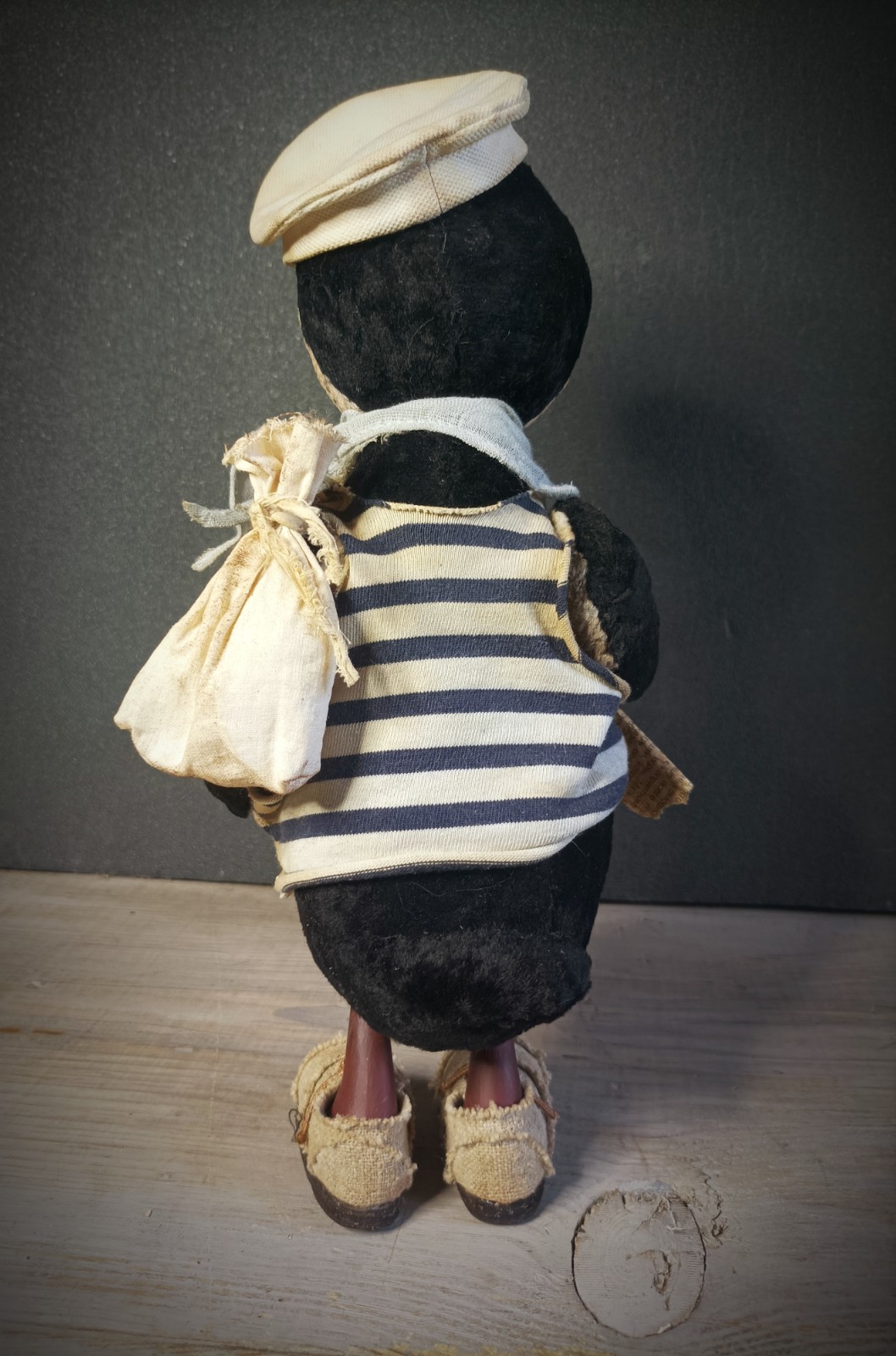 Penguin - teddy artist's work