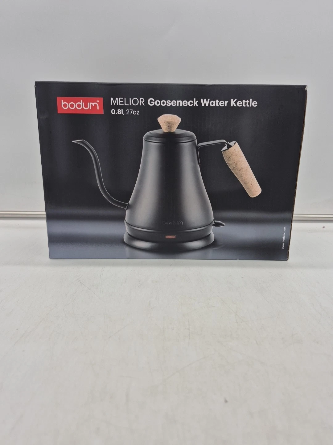 Bodum 8-Cup Electric Gooseneck Kettle, Black with Automatic Shut-off