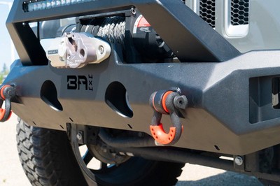 For Jeep Gladiator 20-25 Bumper Orion Mid Width Black Powder Coated Front Winch