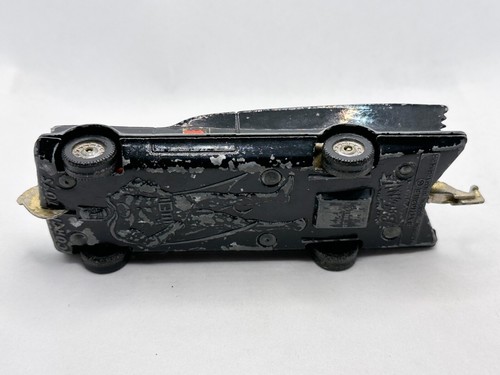 VINTAGE CORGI TOYS 267 BATMOBILE + BATMAN FIGURE TOW HOOK VERSION DIECAST MODEL - Picture 5 of 5