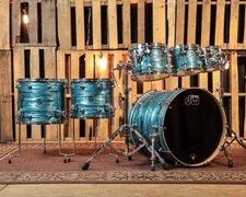 DW Performance Turquoise Oyster 6pc Drum Set - 18x22,7x8,8x10,9x12,12x14,14x16