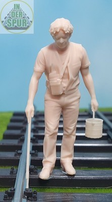 In der Spur 1 Modellfigur Felix Weichenschmierer Bahnmitarbeiter 1:32 Bahn Gleis