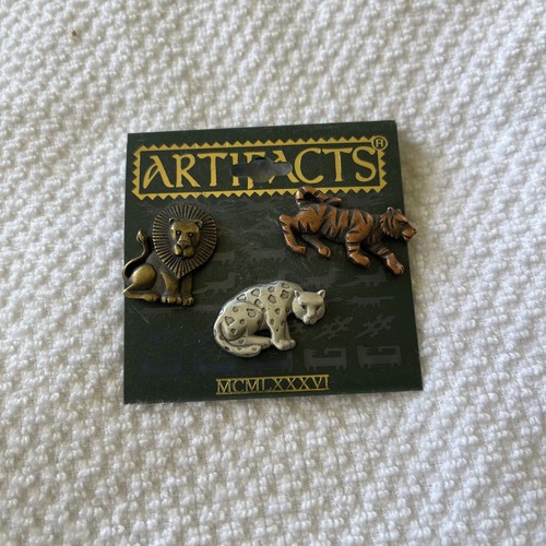 New Jj Artifacts Set of three lion tiger leopard tack pins