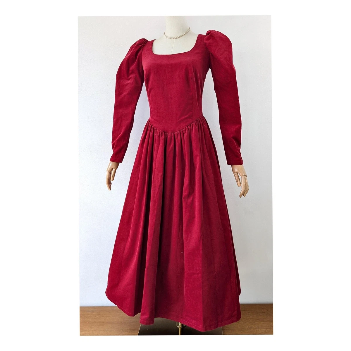 Women's Vintage Dresses for Sale