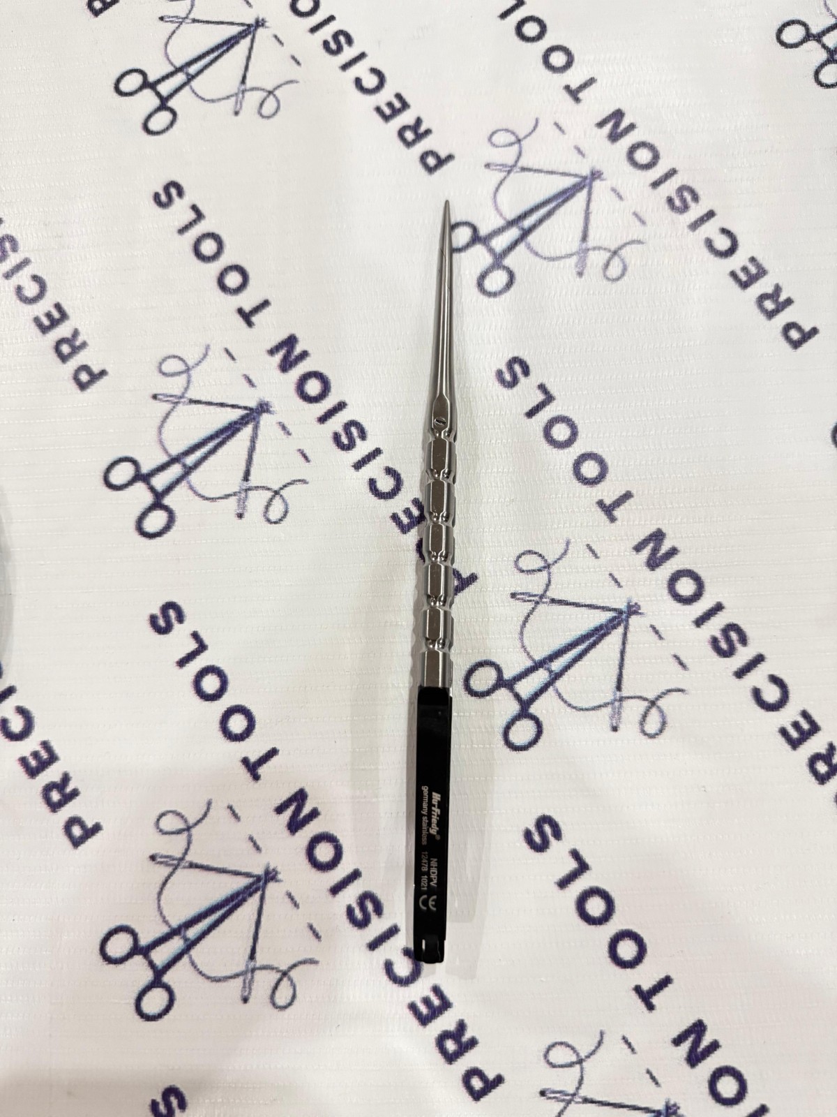 Hu-Friedy Micro Straight Castro Needle Holder 18 cm (7") NHDPVN