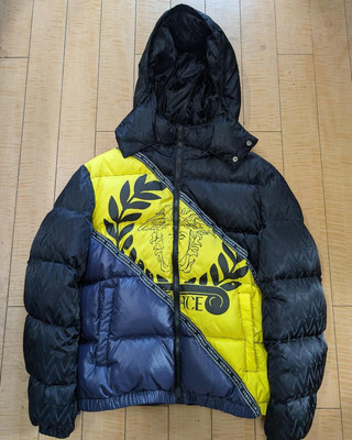Versace Medusa Down Jacket Men's Size 46 From Japan i10434