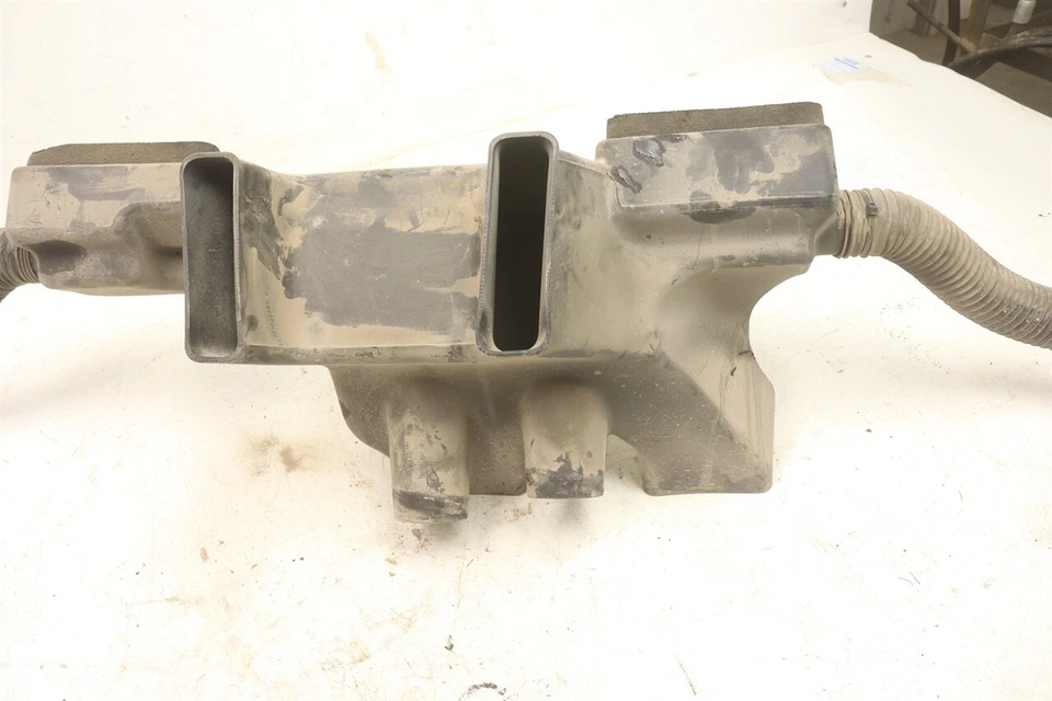 Bobcat 3650 Diesel UTV 14 Air Heater Duct Distributor 7252786 39368 - Image 3 of 4