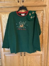 EXC Natural Escape Green Reindeer Lightweight Sweatshirt  Socks Size L
