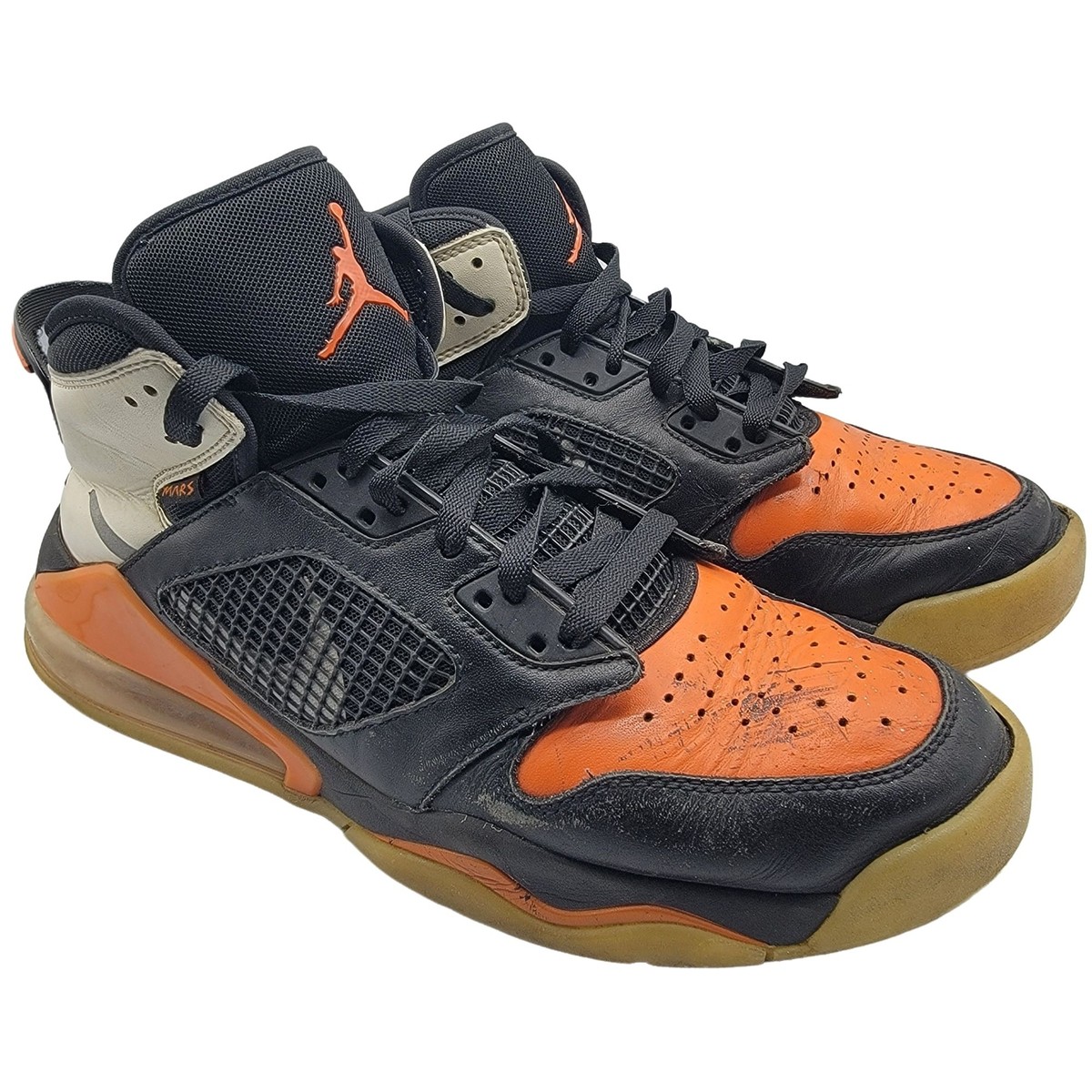 Nike Air Jordan Mars 270 Mens 9.5 Shoes Black Orange Nike Air Jordan Mars 270 Mens 9.5 Shoes Black Orange