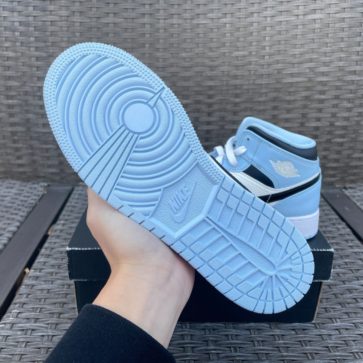 Nike Air Jordan 1 Mid 'Ice Blue' Black White UNC 555112-401 Nike Air Jordan 1 Mid 'Ice Blue' Black White UNC 555112-401