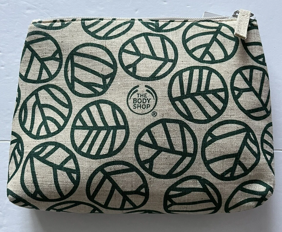 The Body Shop Best Of Skincare Set Tea Tree Face Wash Vitamin E Moisturizer Mask Foto 3 de 4