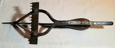 ANTIQUE COWLES HANDMADE CO CAST STEEL CARPET STRETCHER TOOL PATENT JUNE 13, 1870