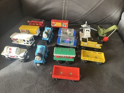 Thomas The Train Lot of 15 Magnetic Track Master 70 Wooden Track & Accessories