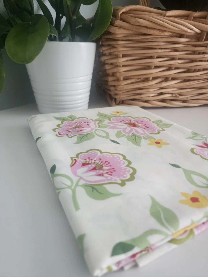 Fabric- Nicey Jane-35"x44", Heather Bailey, Church Flowers HB20, 2009 - Image 3 of 4