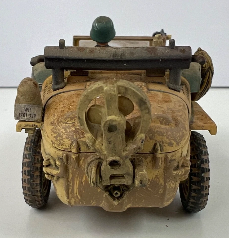 Forces of Valor 1:32 German Schwimmwagen 166 WWII w/ Soldier Canopy & Card - Image 3 of 4