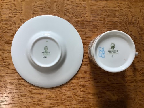 Wedgwood Black Florentine bone china 4 demitasse cups & saucers W4312 - Picture 6 of 6