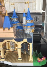 LEGO Disney: The Disney Castle (43222) Anniversary Edition 100% Complete