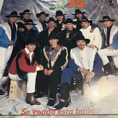Banda R-15 Se vende esta banda LP Vinyl 12'' Discos Socios Ranchera Spanish